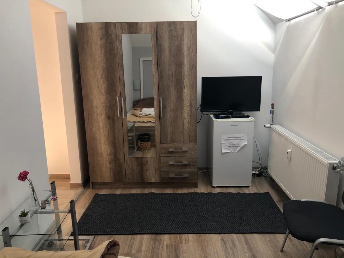 Almasy Vendeghaz Hotell Torokszentmiklos Eksteriør bilde