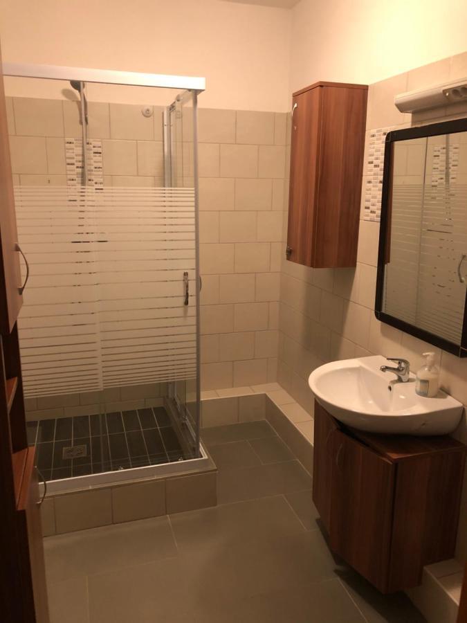 Almasy Vendeghaz Hotell Torokszentmiklos Eksteriør bilde